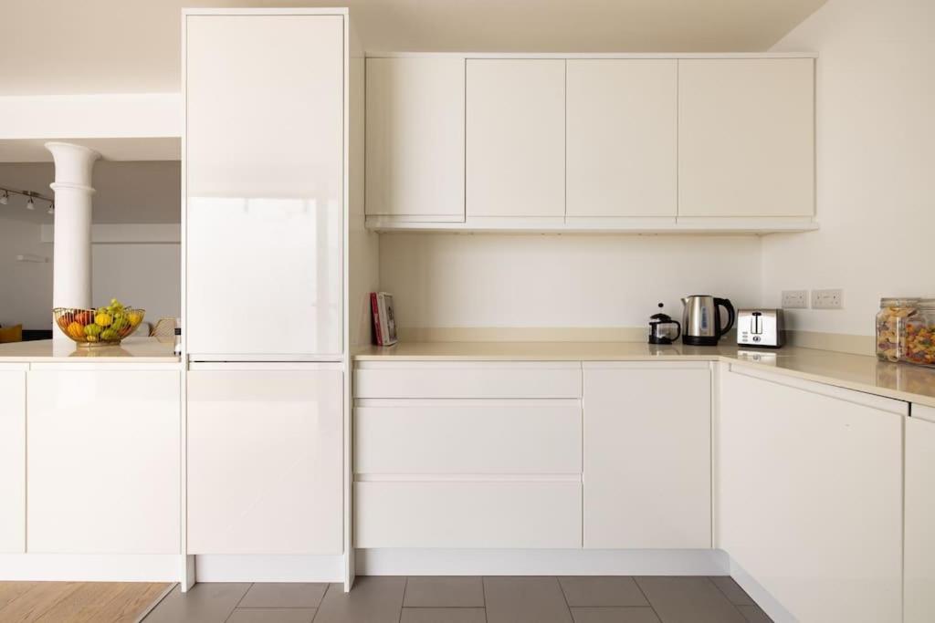 Wild Roses Serviced Apartments - Borough Londen Buitenkant foto