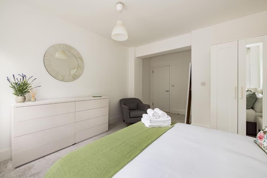 Wild Roses Serviced Apartments - Borough Londen Buitenkant foto