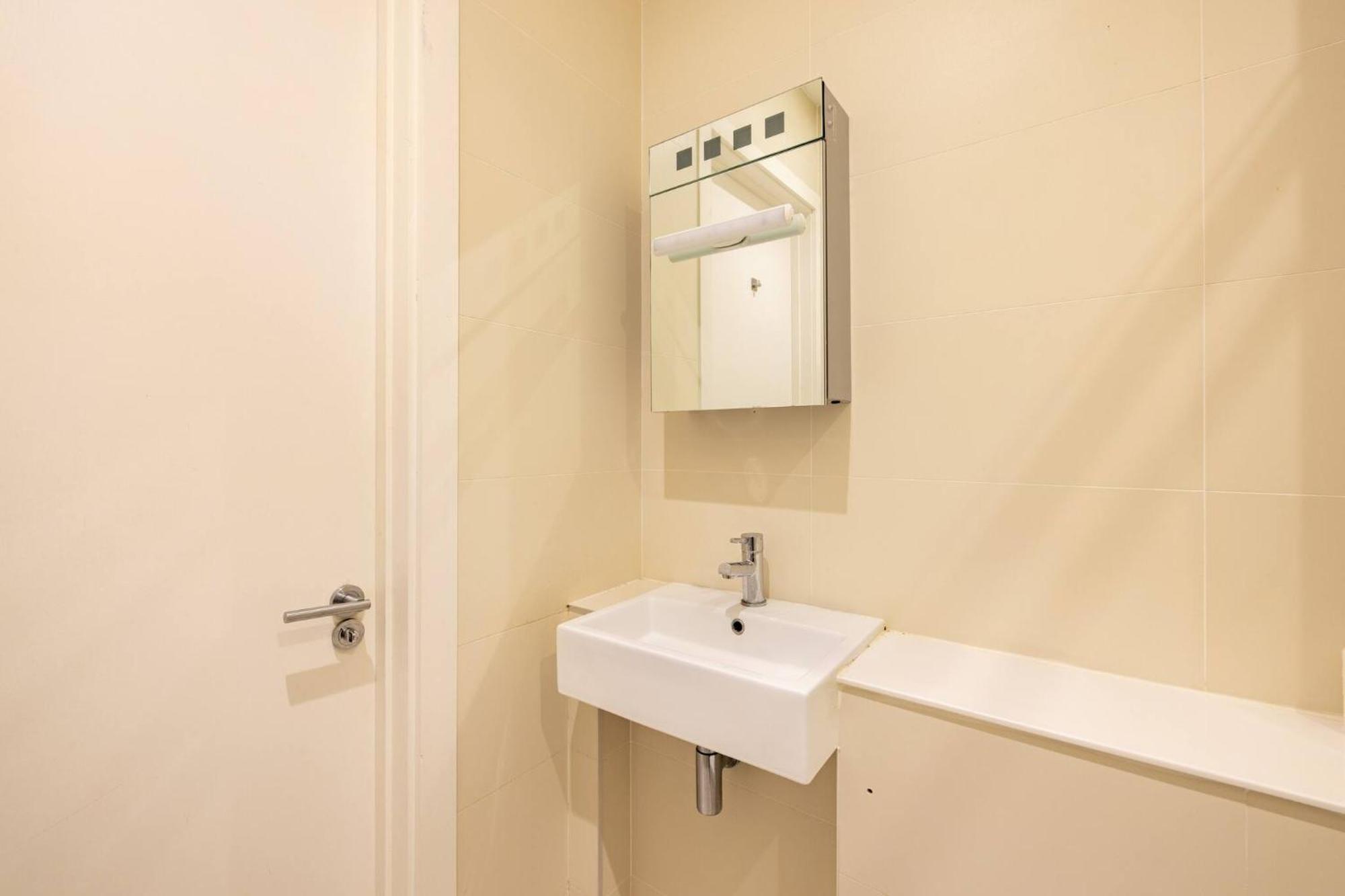Wild Roses Serviced Apartments - Borough Londen Buitenkant foto